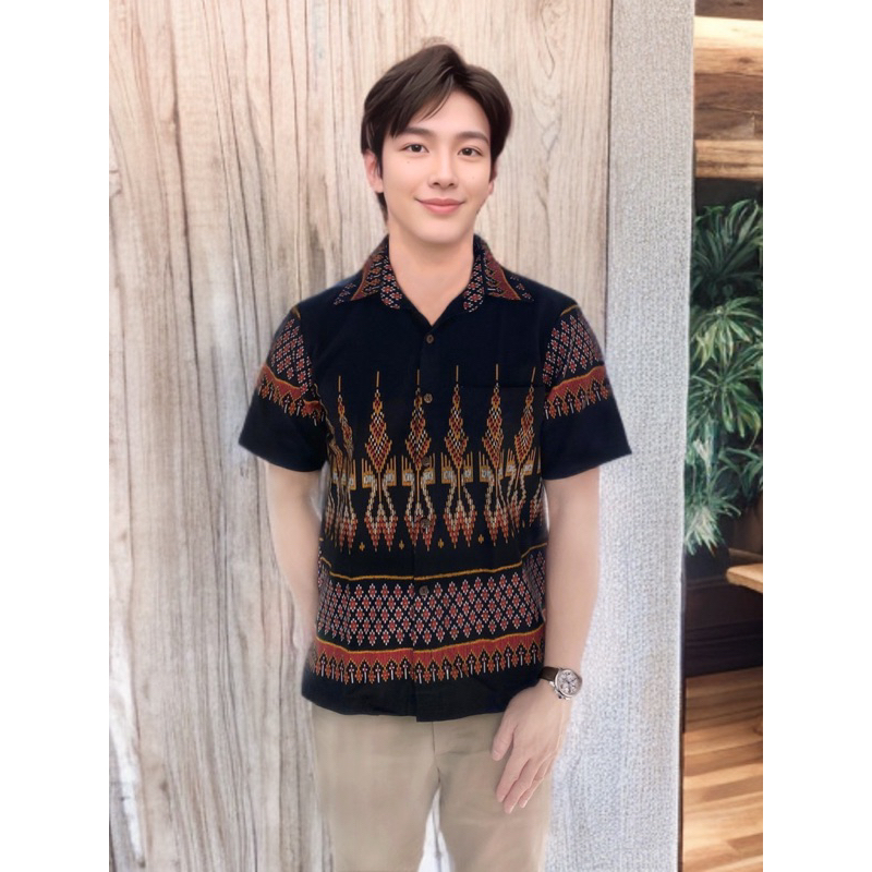 เสื้อผู้ชายคอเชิ้ต ลายไทยพื้นเมือง
