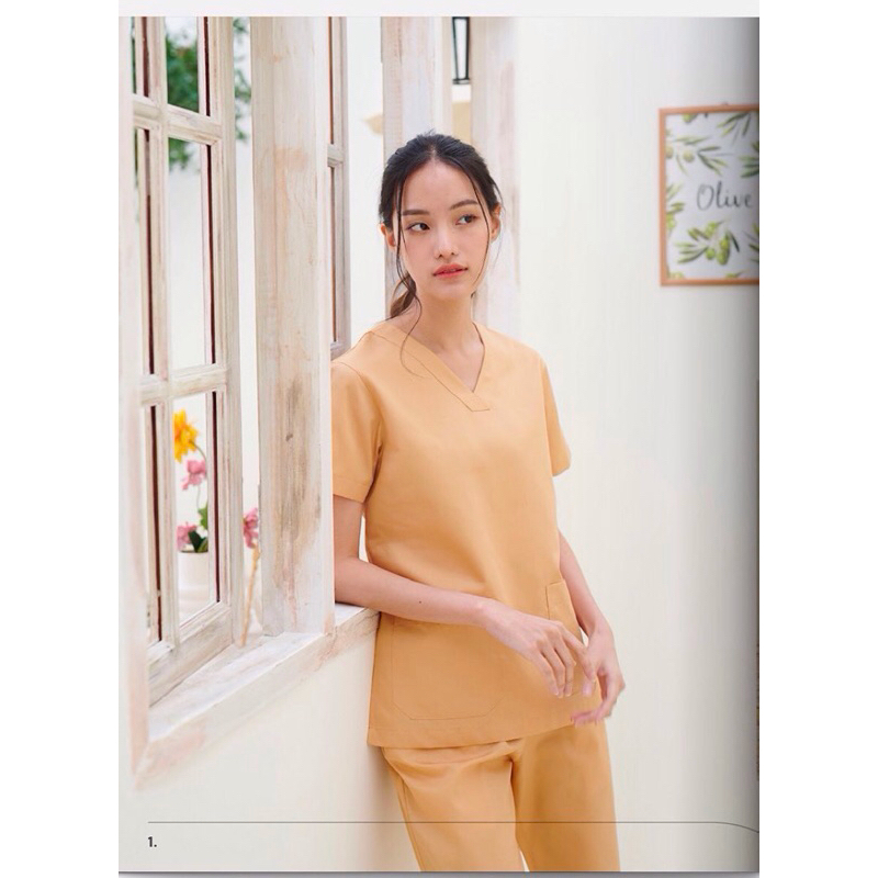 Cside Scrub - Refined Collection - Banana Cream - ชุดสครับคอวี Unisex - เซตเสื้อกางเกง