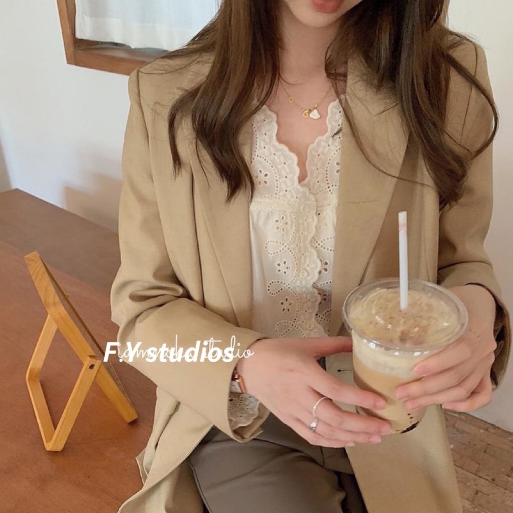 𝙁.𝙔 𝙨𝙩𝙪𝙙𝙞𝙤𝙨 🌸พร้อมส่งจากไทย🌸NO.277 เสื้อเชิ้ตลูกไม้คอวีแขนฟอง, เสื้อเชิ้ต ผู้หญิง, แขนยาว สไตล์เกาหลี สําหรับผู้หญิง