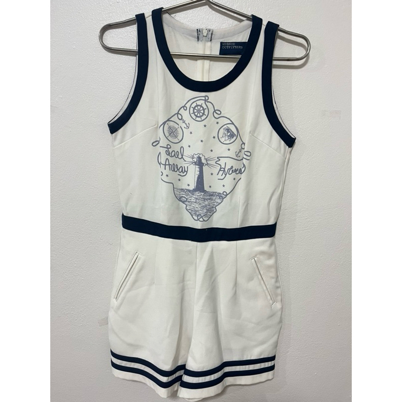 F53จั๊มสูทขาสั้นแขนกุด