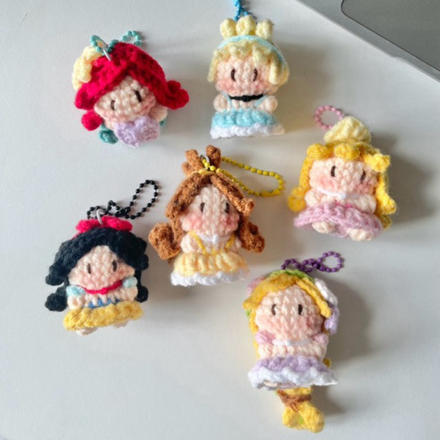 fav.jellyfish | 🧚🏻‍♀️พวงกุญแจเจ้าหญิง Disney!🎡🎆🎠✨ | Disney princess keychain!