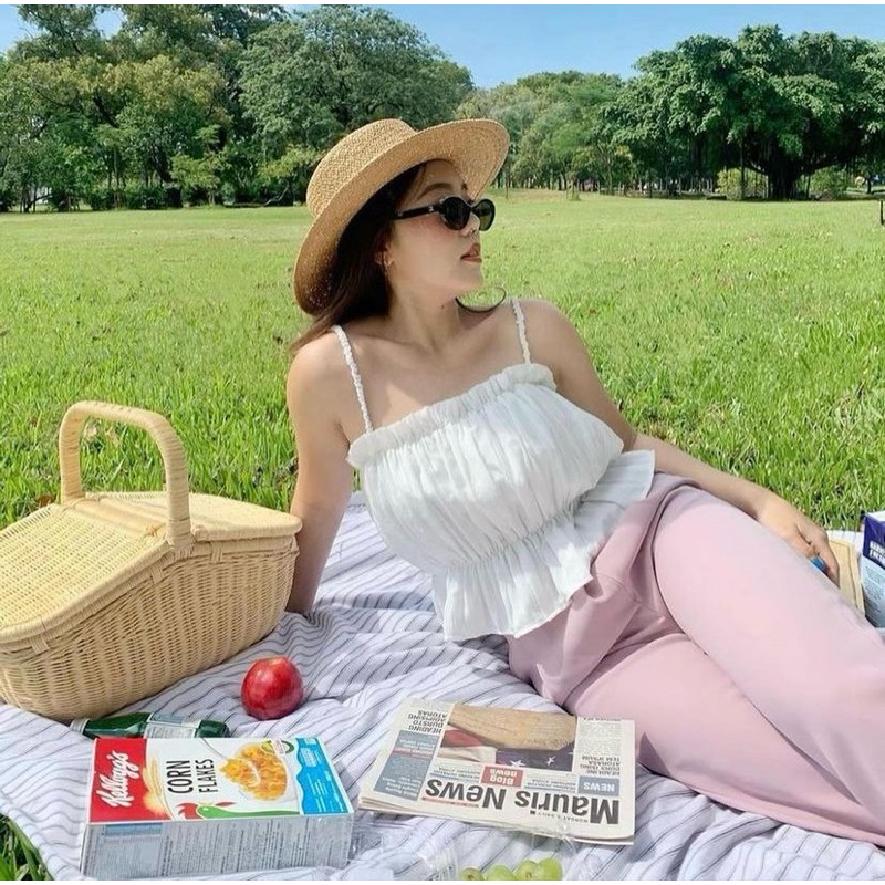 (used once) yuri top in fluffy white — w_clothes