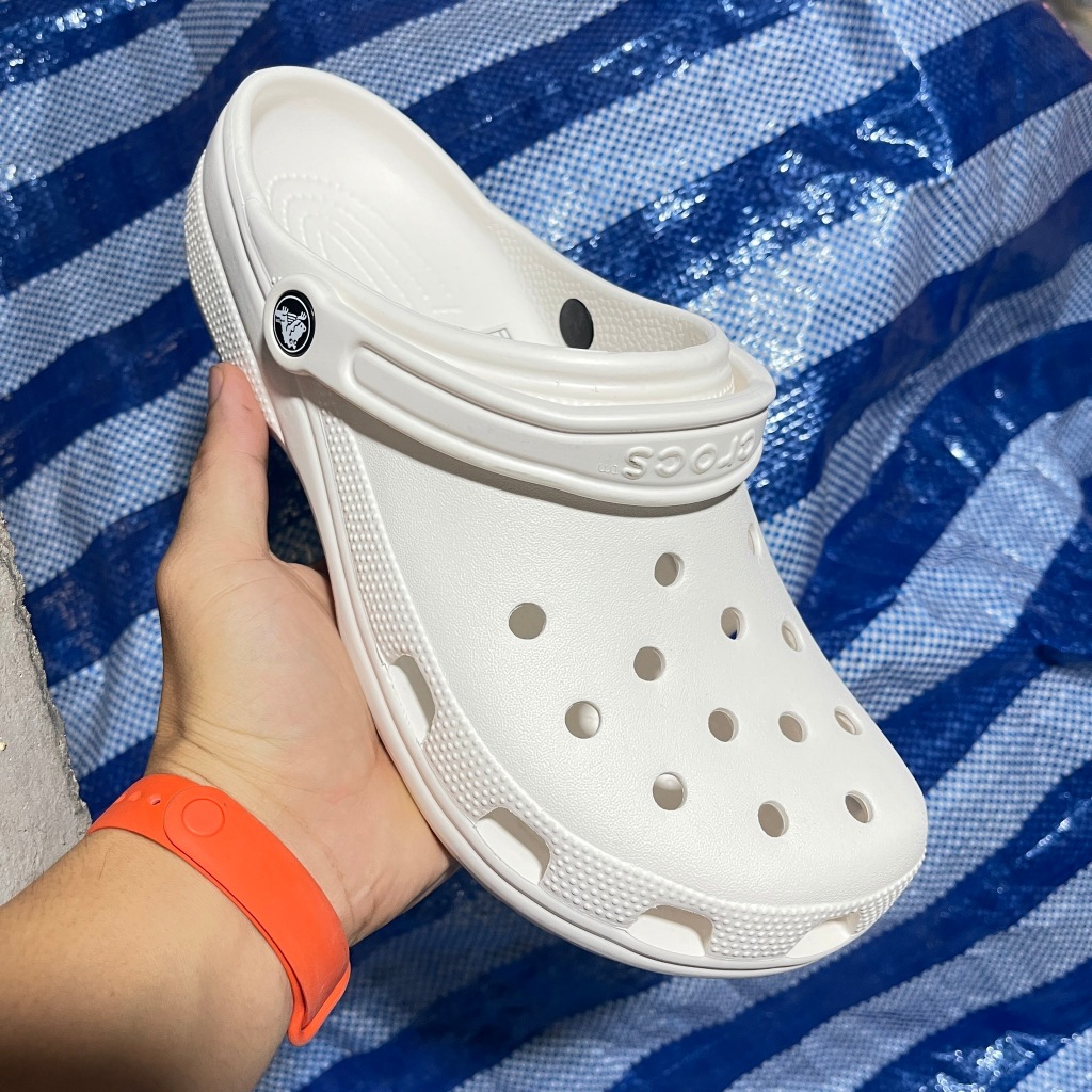 รองเท้า Crocs classicแบบสวมสำหรับผู้หญิงและผู้ชายงานสวย 10 สี