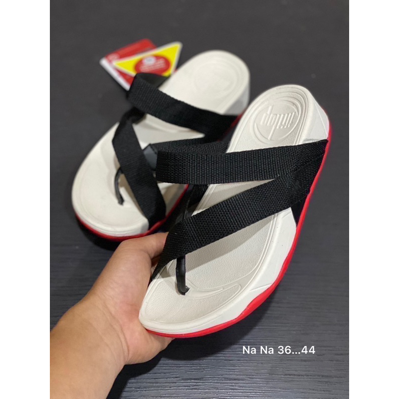 FITFLOP SLING รองเท้าแตะแบบหูหนีบผู้ชาย/ผู้หญิง36 × 45 สินค้าพร้อมส่ง