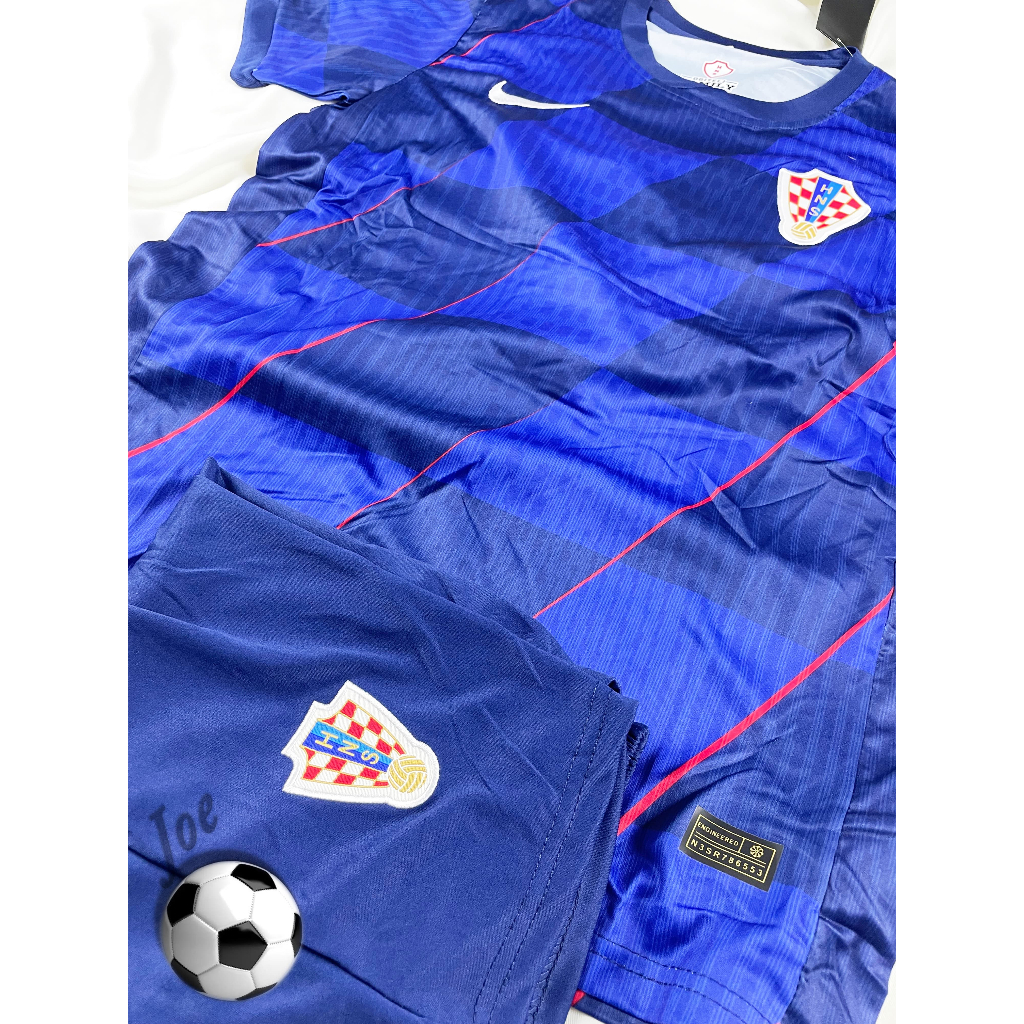 ชุดบอลทีมชาติ Croatia (Blue) เสื้อบอลและกางเกงบอลผู้ชาย ปี 2024-2025 ใหม่ล่าสุด