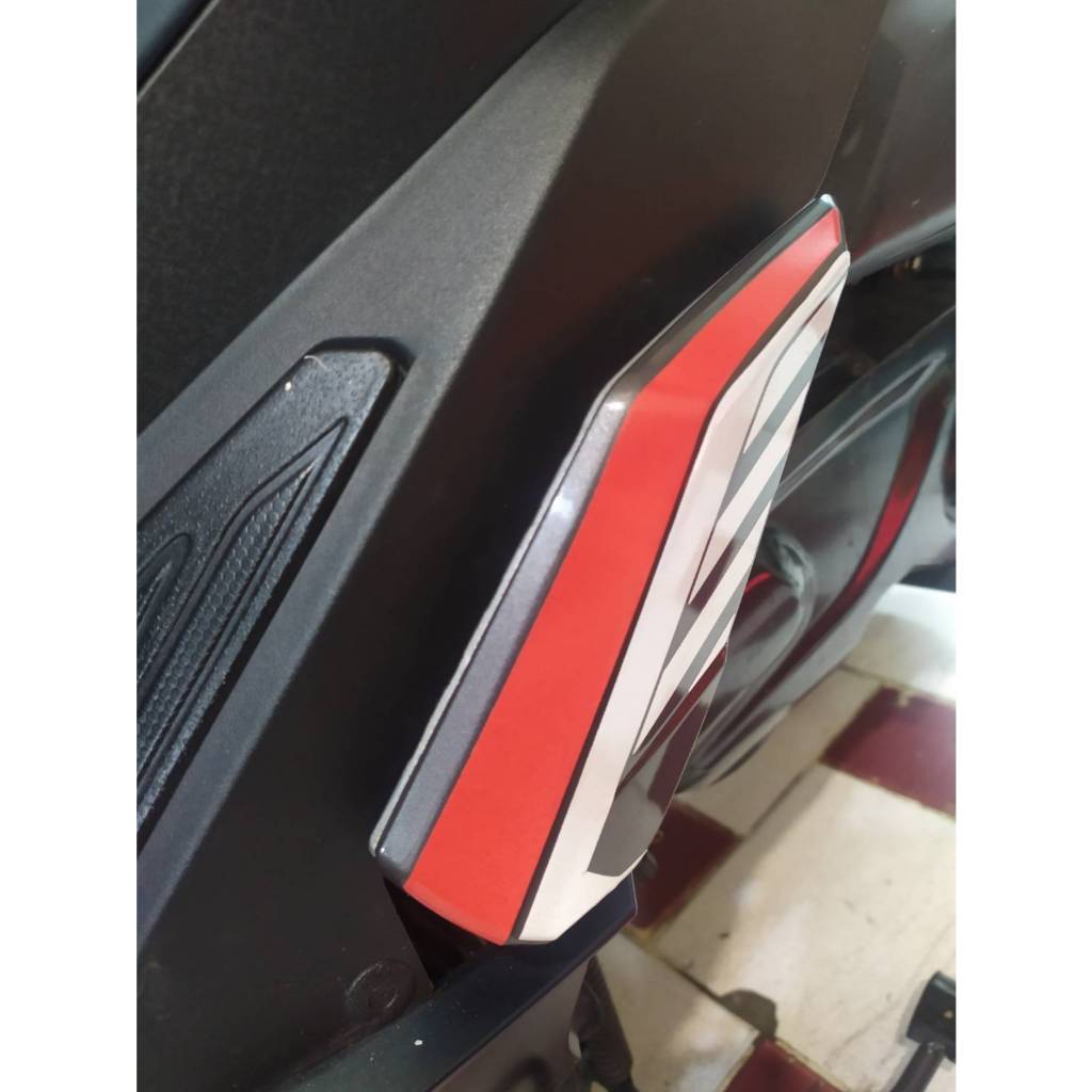 สติ๊กเกอร์แต่งพักเท้า GPX Drone155 งานออกแบบเข้ารูป เพิ่มความสวยงามโดดเด่นให้รถคุณ