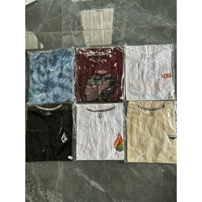 Volcom เสื้อยืด ของแท้ ของใหม่ มือ1 สินค้าหลุด QC ไซค์ S M มีหลายสี อ่านรายระเอียดก่อนสั่ง มีสินค้าพร้อมส่งไวทุกวัน