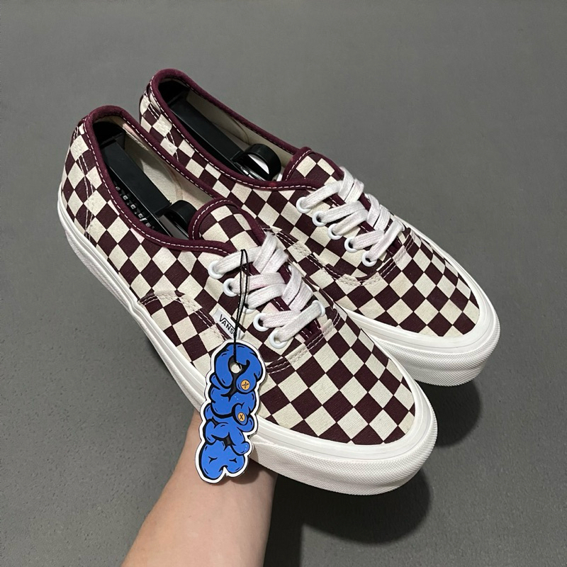 Vans Authentic CheckerBoard Port Royal Size 10/43/28cm.รองเท้ามือสองของแท้