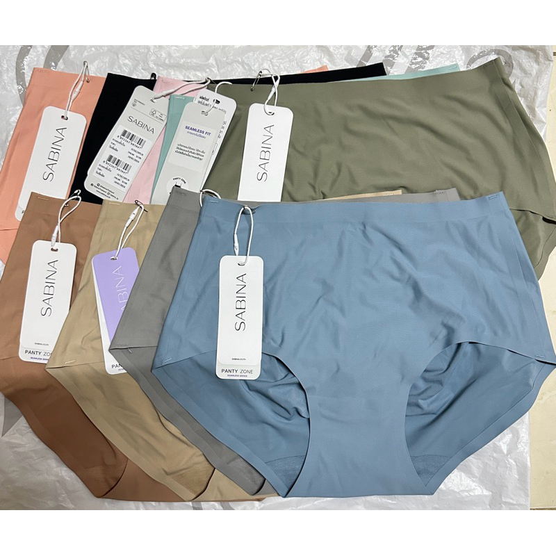Sabina รหัส SUXK120 กางเกงชั้นในไร้ขอบ (half) รุ่น Soft Collection Seamless