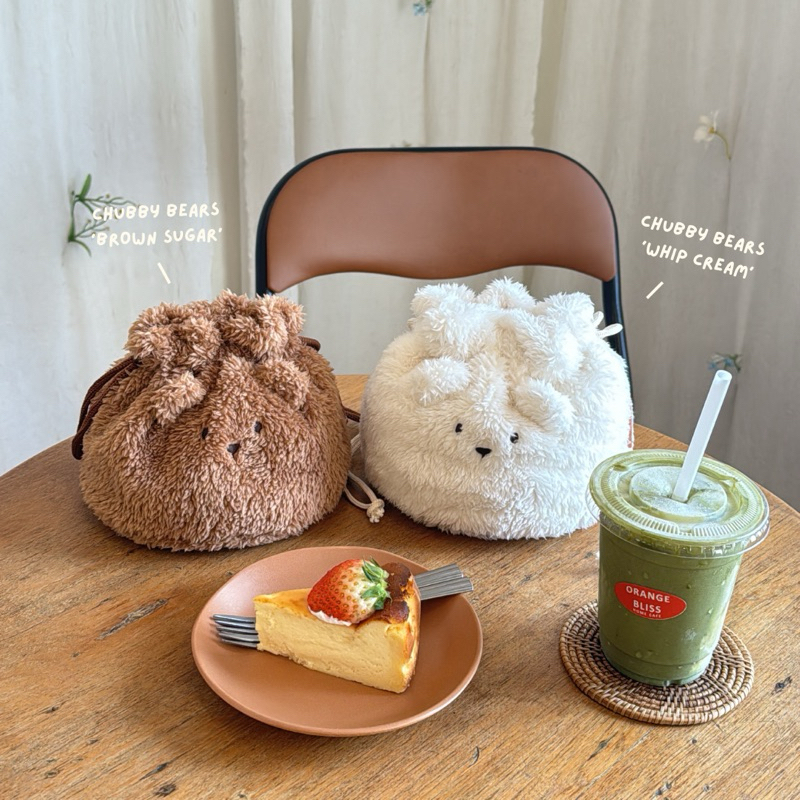*จัดส่ง 27 Dec - Chubby Bears กระเป๋าหมีหูรูดสะพายไหล่ได้