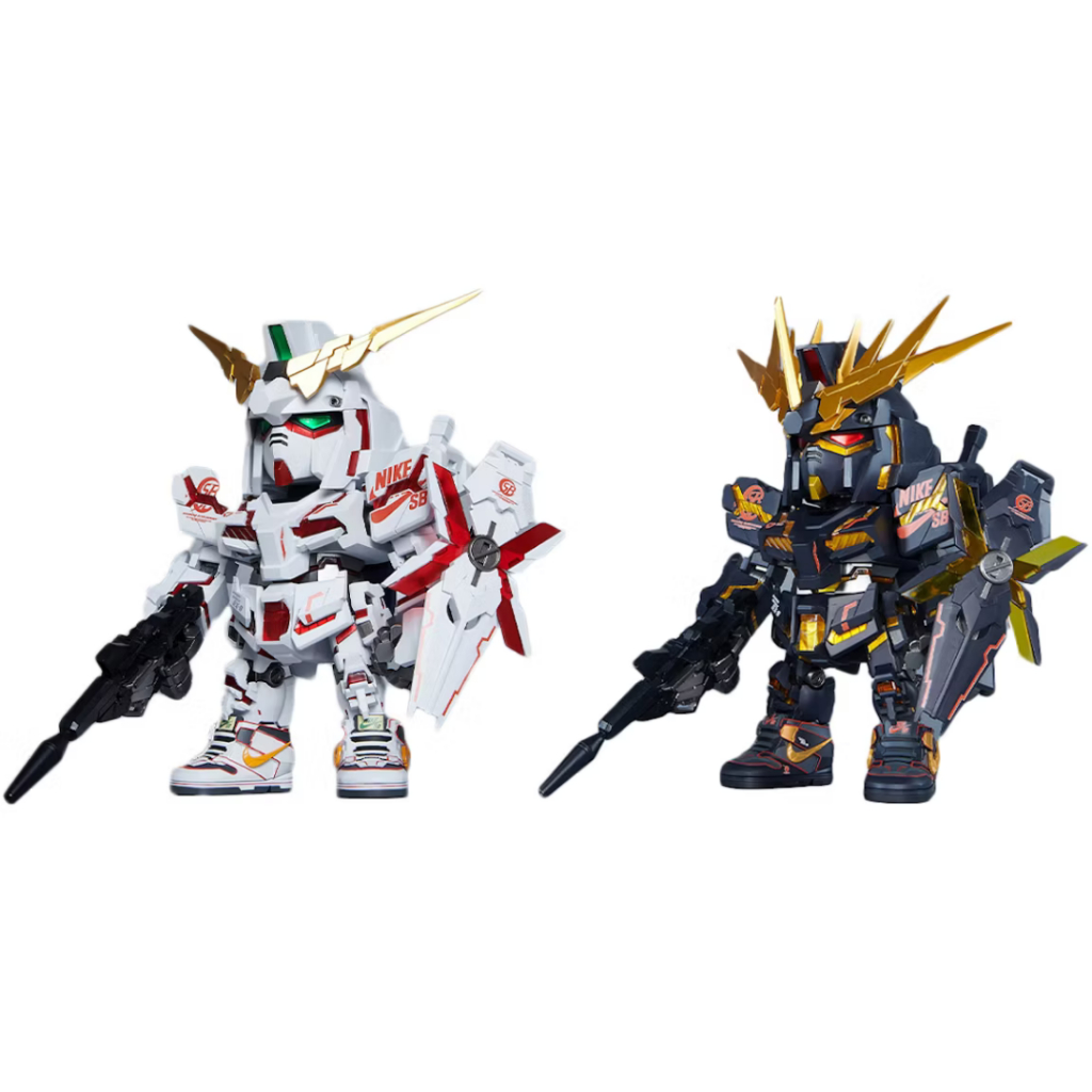 QMSV Gundam Nike SB x Bandai Unicorn Action Figure Set limited edition