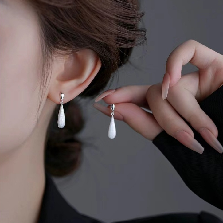 ต่างหูเงินแท้รูปหยดน้ำ / Water Drop Earrings / ต่างหูเงิน / Silver Earrings / ต่างหูสไตล์เกาหลี