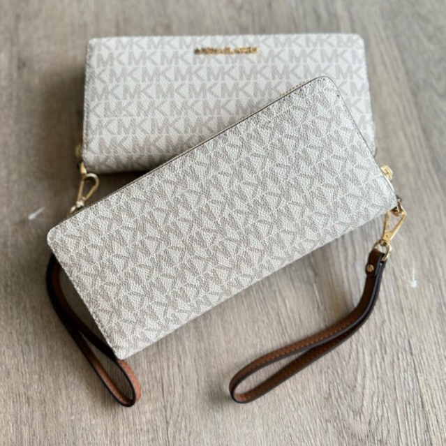 พร้อมส่งที่ไทยแท้ 100% กระเป๋าสตางค์ใบยาว Michael Kors Women's Jet Set Travel Wallet Large 8.5”