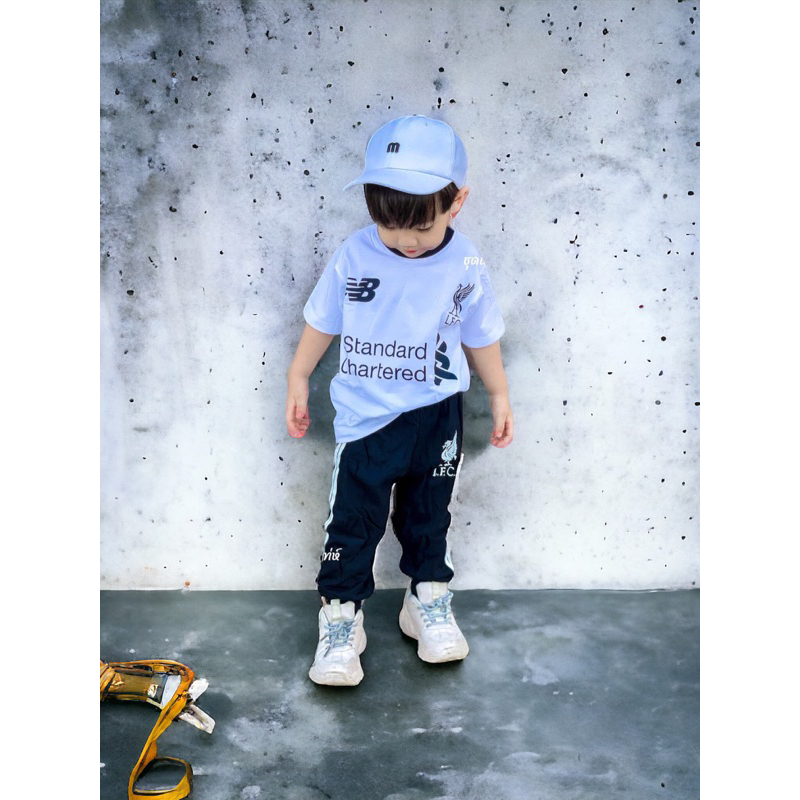 ชุดเซ็ทเด็กเสื้อ+กางเกง ทีมลิเวอร์ พูล สีขาว