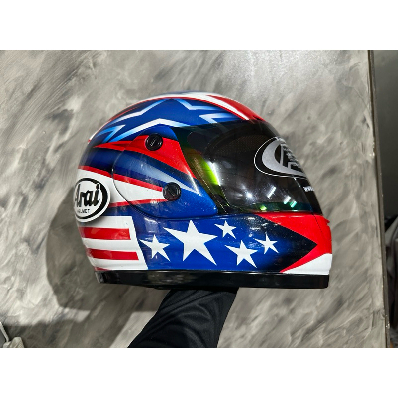 หมวกกันน็อคเพ้นท์ลาย Arai