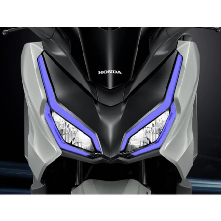 ฟิล์มแต่งไฟหรี่ Forza350 2023 งานออกแบบเข้ารูป เพิ่มความสวยงามและโดดเด่นให้รถคุณ