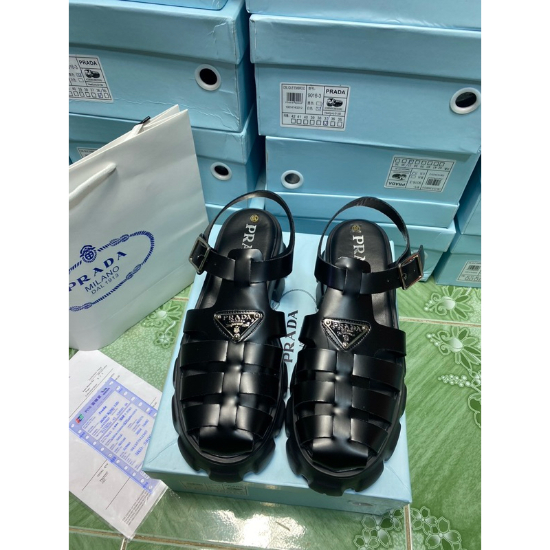 รองเท้าแตะ🎉แบบรัดส้น Pr*da งานHi end 1:1 (size36-40)แถมกล่อง