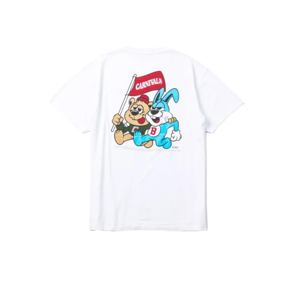 Carnival SS23 Bernie & Friend T-Shirt สีขาว