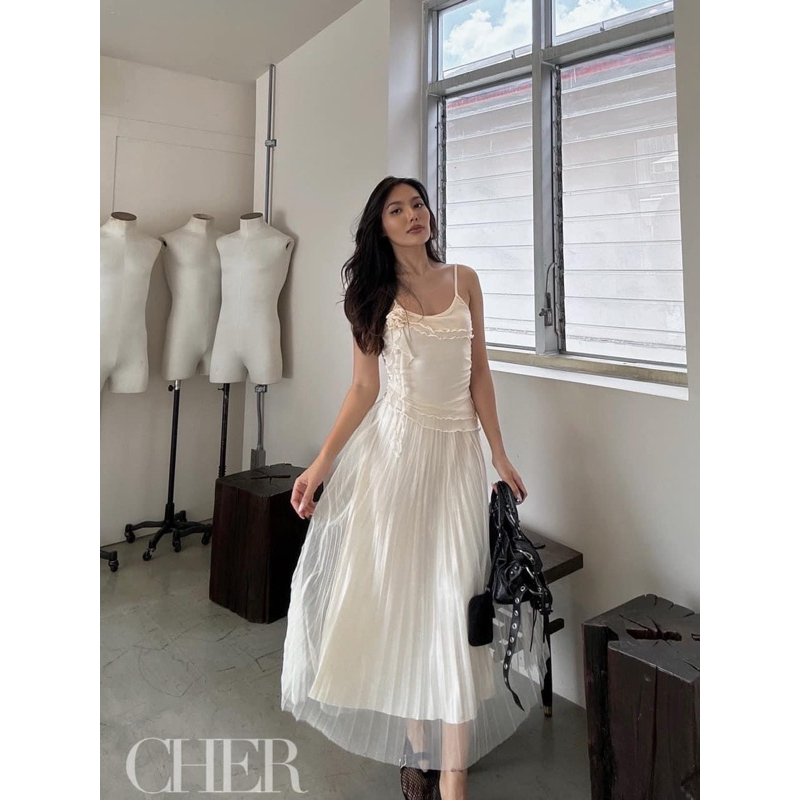 กระโปรง สีครีม  Cher