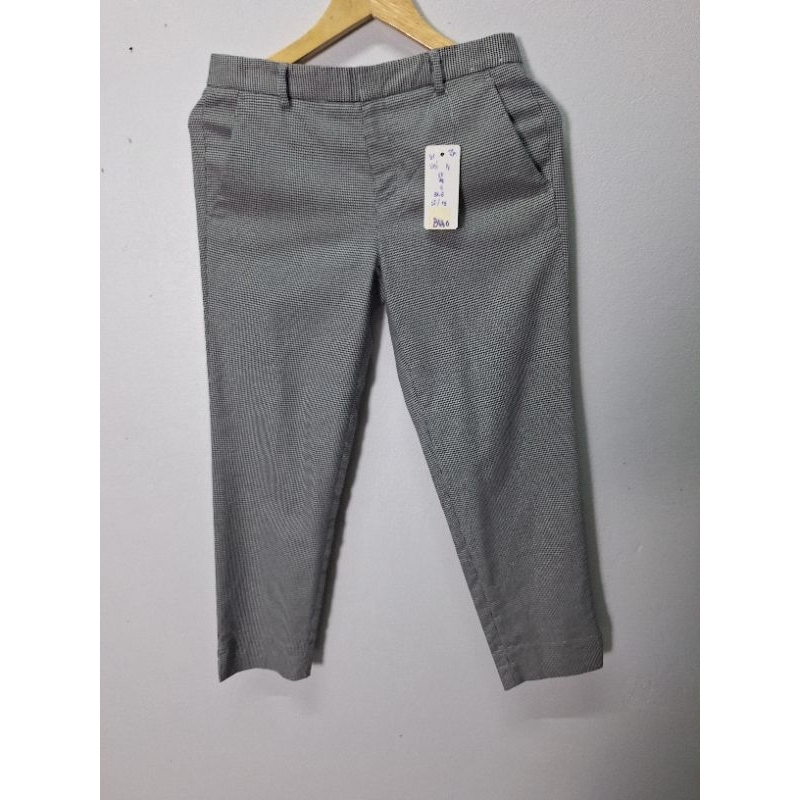 กางเกงขา 5ส่วน uniqlo มือสอง ป้ายหญิง size 61 #b660