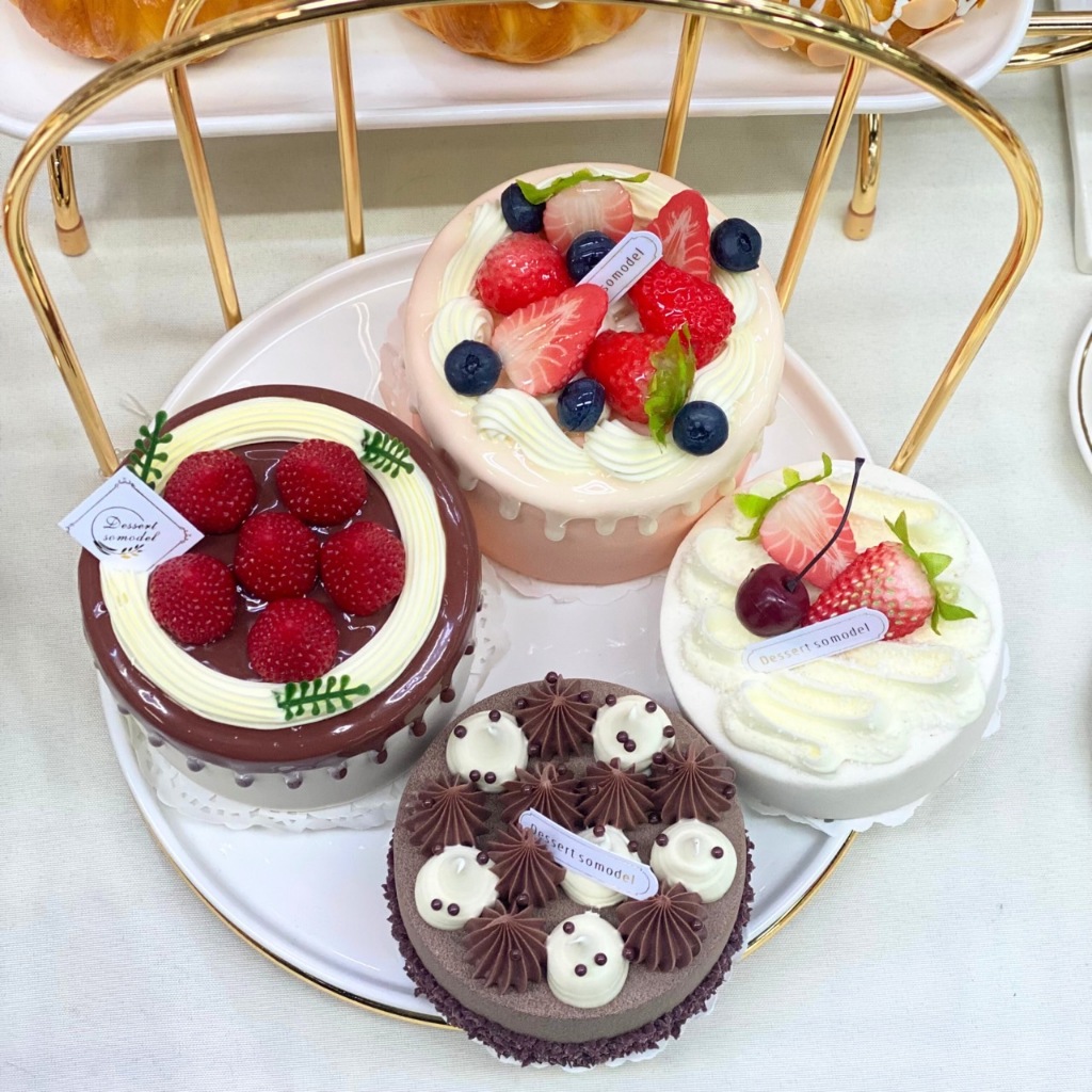 โมเดลขนม ขนมเค้ก เค้กปลอม ตกแต่งร้านเบเกอรี่ พร็อพแต่งร้าน ตกแต่งครัว ตกแต่งโต๊ะอาหาร พร็อพถ่ายรูป