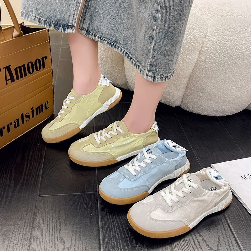 พร้อมส่ง รองเท้าผ้าใบสตรีทันสมัย รองเท้าสตรีสไตล์เกาหลี เบาสบายเหมาะสำหรับการเดินทาง