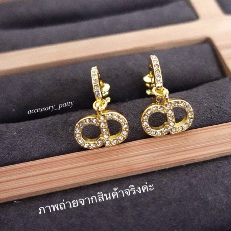 ต่างหูเพชรก้านเสียบทรงห่วง ฝังเพชร งานใส่สวยค่ะ มี2สีค่ะ งานเป๊ะจุดสุดๆค่ะ