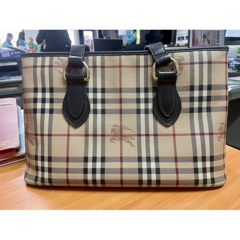 กระเป๋า Burberry sholder bag มือสองของแท้