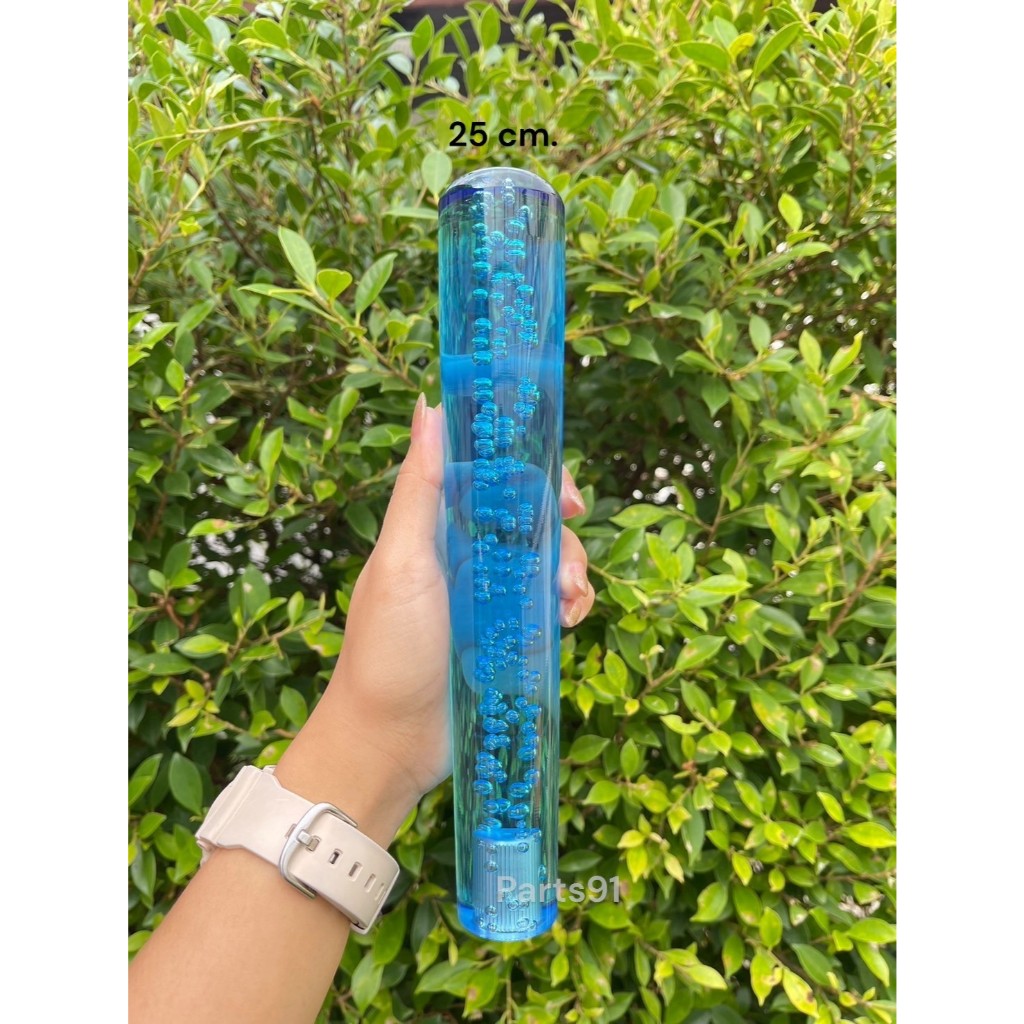 หัวเกียร์คริสตัล (สีฟ้า) แบบเกลียว ใส่ได้ทุกรุ่น  รถเก๋ง รถกะบะ รถบรรทุก (ยกเว้นเกียร์ออโต้แบบมีปุ่มกด) มี 3 ขนาด 15 cm/