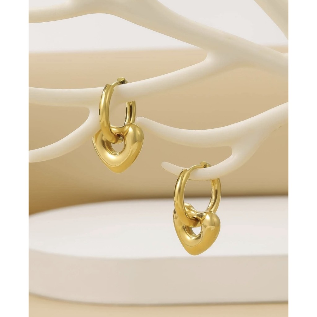 KYM.vibes - corazon earrings ต่างหูห้อยหัวใจ ทำจากไทเทเนียม