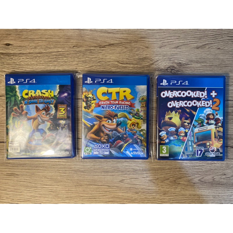 แผ่นเกม PS4 (มือ 2 ) เล่นได้ 1-4 คน Crash/Overcooked