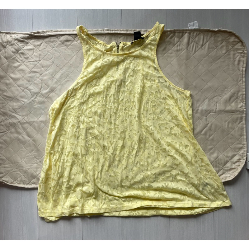 เสื้อกล้าม zara (มือสอง)