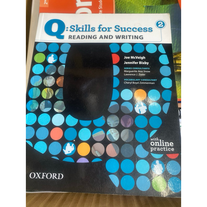 หนังสือมือสองQ:Skills for Success 2