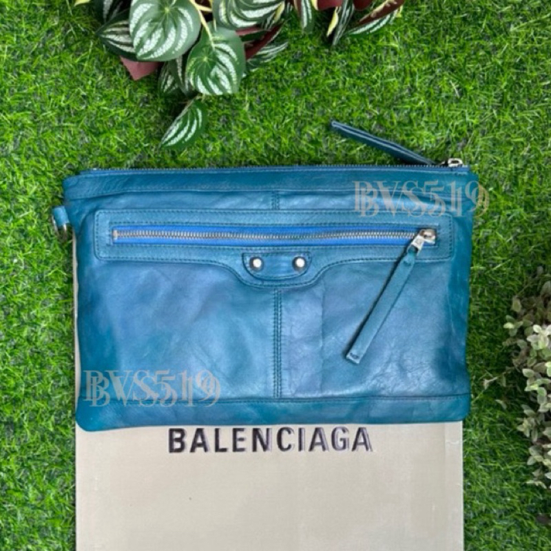 กระเป๋าครัช 👜Athentic B a l e n c i a g a Classic Clip Clutch Bag Agneau Leather Noir (สีฟ้า) 👜กว้าง