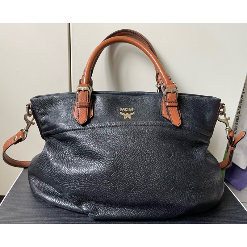MCM แท้ กระเป๋าสะพายข้าง มีสาย crossbody