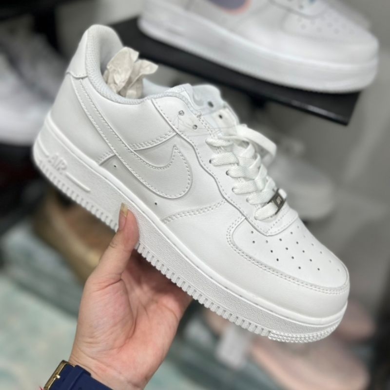 รองเท้าผ้า​ใบ​ขาวล้วน รองเท้าผ้าใบสีขาว ✔️มีป้ายCODE มีกล่อง📦 ชนSHOP2024🤍