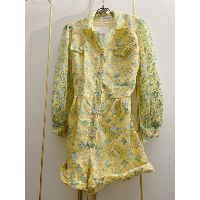 จั๊มกางเกงขาสั้นลายลูกไม้ NUY SHOP