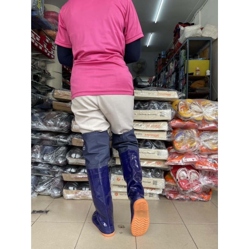 รองเท้าบูทยางลงนาลุยน้ำสีน้ำเงินโอเมก้ามีเบอร์38-45