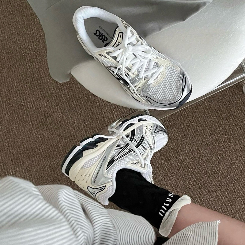 [รอสินค้า 2-5วัน] Asics W Gel-Kayano 14 White Midnight แท้ 100% (1202A056-109)