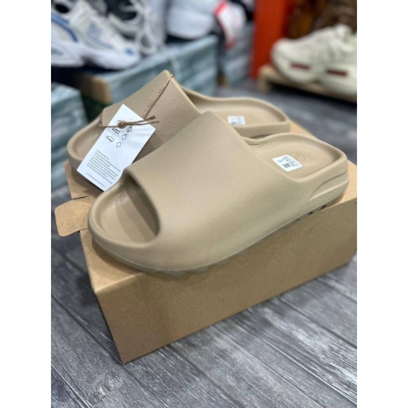 รองเท้าแตะ YEEZY รองเท้าแตะผู้ชาย ผู้หญิง มีกล่อง📦🌟ผิวหยาบ พื้นโลโก้ ปั้มใน QR CODE ✔️มีป้าย - รูปที่ 4