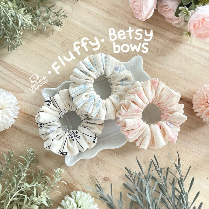 Lamoonist scrunchies • Fluffy • Betsy bows