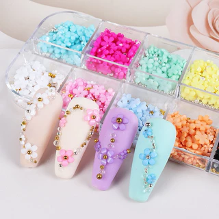 อะไหล่ติดเล็บดอกไม้สีขาวสวยๆเรียบหรู ดูแพงมาในแบบตลับ 12ข่องมี 5 แบบ 🌈 พร้อมส่งในไทย🌈