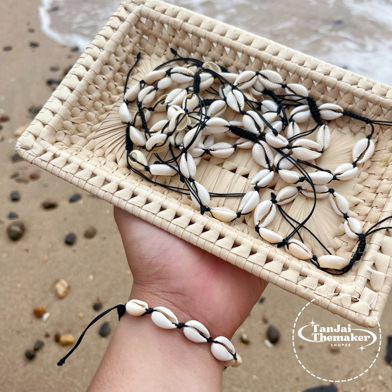 ข้อมือหอยเชือกถัก✨ เชือกญี่ปุ่นรูดลื่นๆ ใส่ง่าย ใส่อาบน้ำได้ ถูกที่สุดในสามโลกก 🇹🇭 พร้อมส่ง แบบไม่ต้องรอนานเลยจ้า 💖