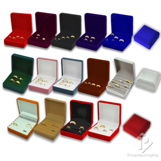 รวมกล่องกำมะหยี่ใส่แหวนชุดหรือสามารถใส่ต่างหูแบบเสียบได้ หยิ…