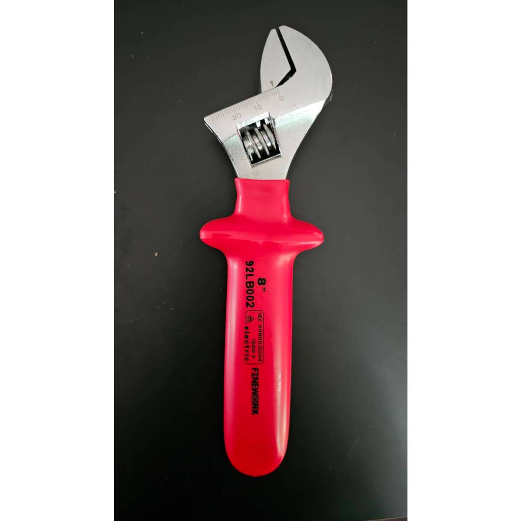 FINEWORVDE Insulated Adjustable Spanner 8"/ ประแจเลื่อน 8นิ้ว หุ้มฉนวน VDE กันไฟฟ้า 1000VAC / 1500VDC