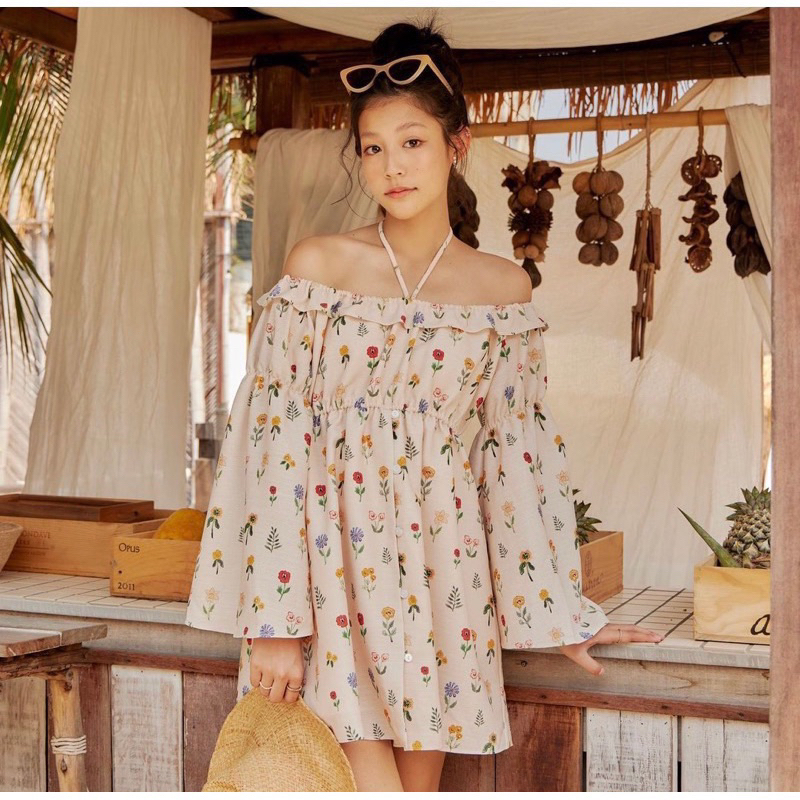 lookbook dress xs 650บาท
