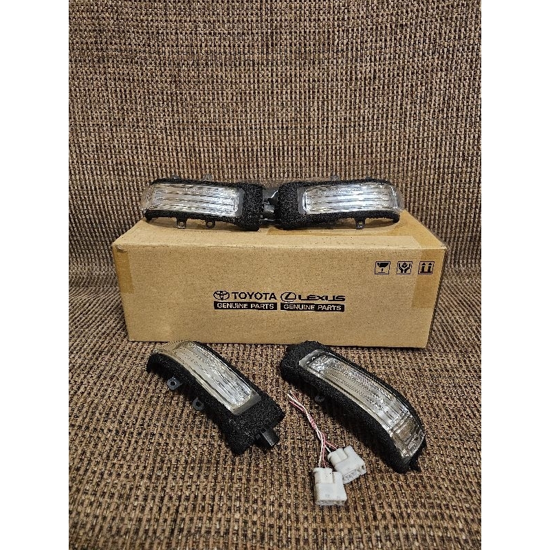 เลนส์ไฟเลี้ยวกระจกมองข้างKoito Led (Vigochamp,FortunerBmc,Innova