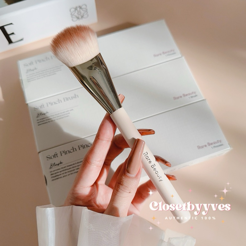 Rare Beauty Soft Pinch Liquid Blush Brush