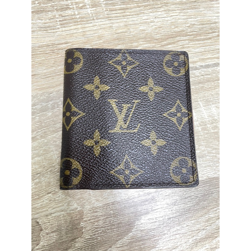 แท้100% กระเป๋าสตางค์ใบสั้น สองพับ  LV