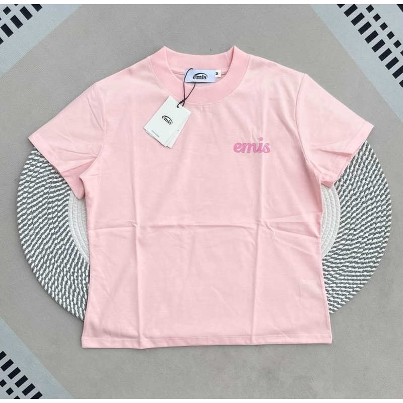 Emis T shirt เสื้อยืดแขนสั้นเข้ามาใหม่ค่า งานจริงปักโลโก้ตรงหน้าอก แบรนด์เรียบๆ เนื้อผ้าCotton100% ง